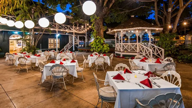 Papa'aina at the Pioneer Inn