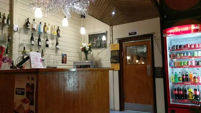 Friends Indian Takeaway & Dairy