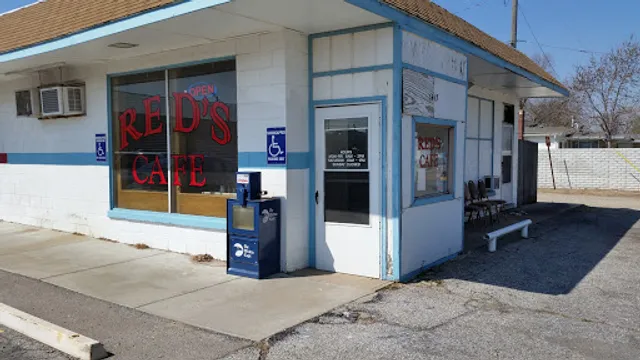 Red's Cafe