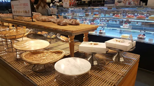 Paris Croissant Bundang Jeongja Branch