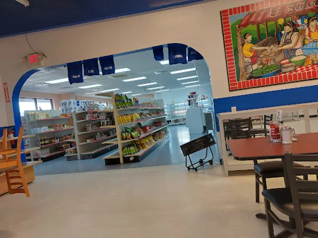 Pupuseria y Restaurante El Salvador