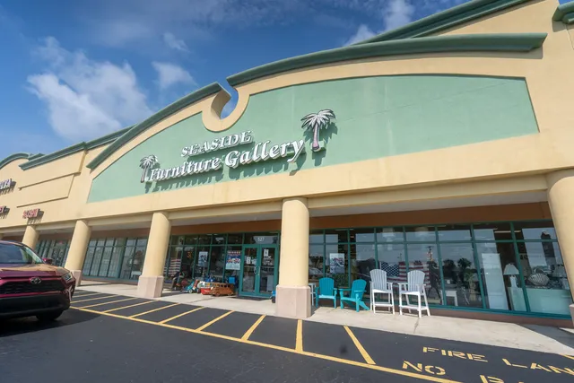 Seaside Furniture Gallery & Accents