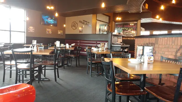 Chuck's Roadhouse Bar & Grill