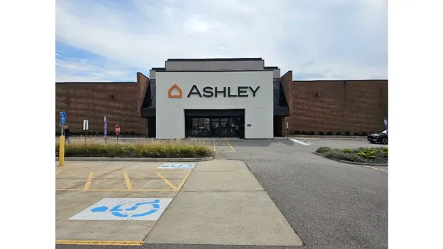 Ashley Store