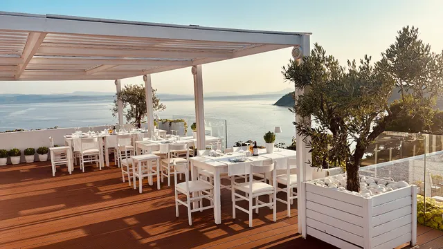 The White View Restaurant