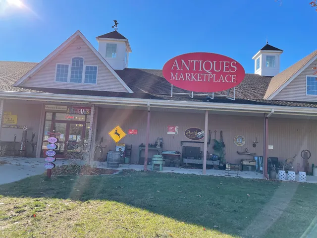 The PAST Antiques Marketplace at Nature's Art Village