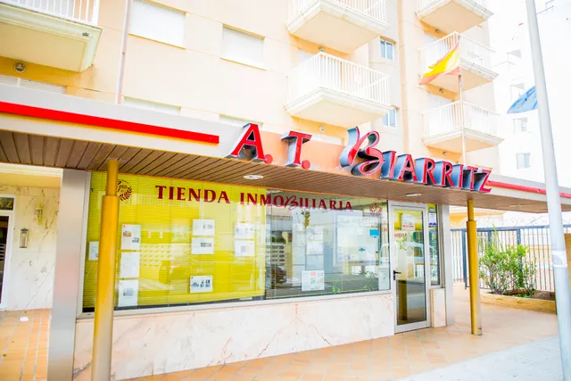 Apartamentos Turísticos Biarritz Gandía