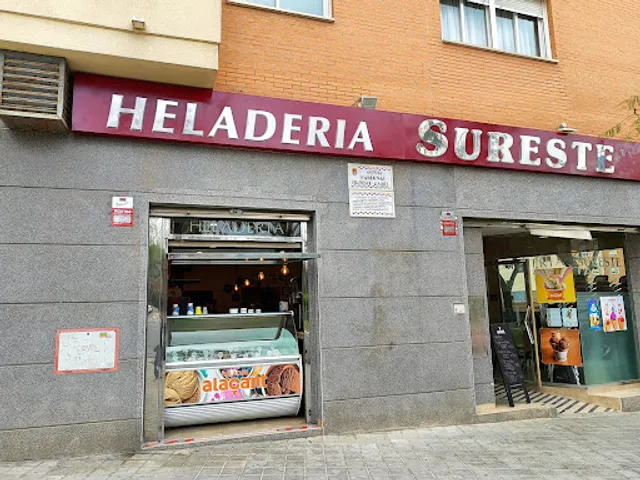 Cafetería Heladería Sureste