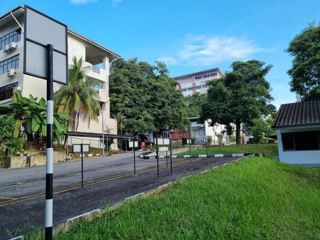 Centre for Foundation in Science, Universiti Malaya