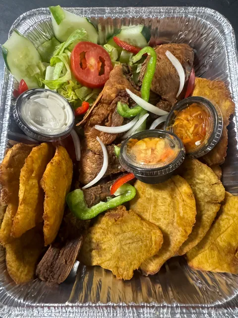 Guilou Lounge & Grill