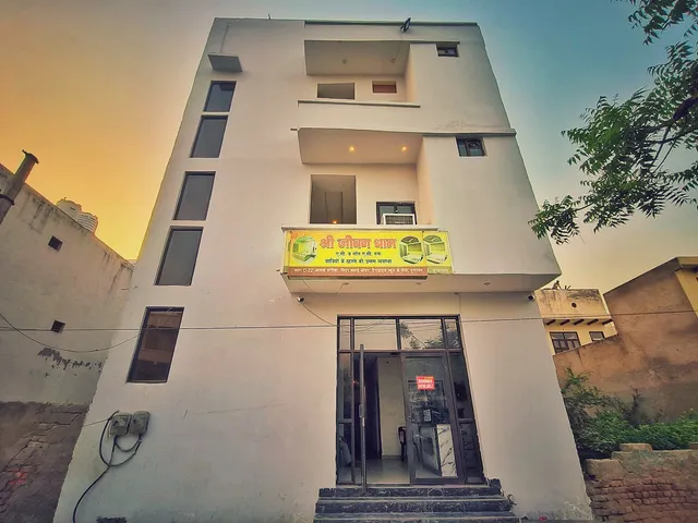HOTEL SHRI JEEVAN DHAM