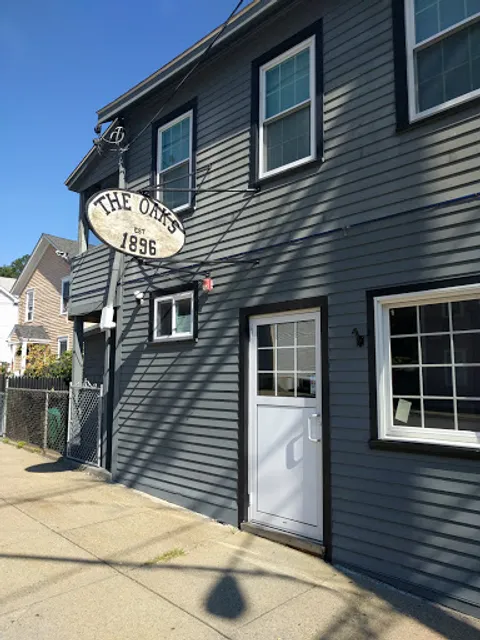 The Oaks Tavern