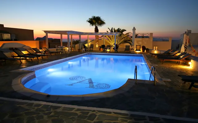 AETHRIO SUNSET VILLAGE. TRADITIONAL HOTEL. OIA, SANTORINI