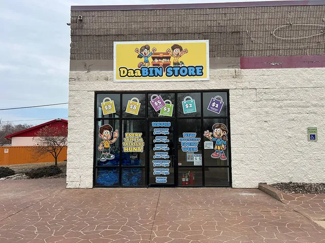 DaaBIN STORE - Waterloo, IA