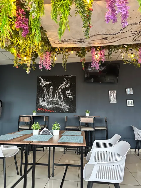 Trattoria della Luna Hn