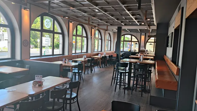 Restaurace U hejtmana Šarovce