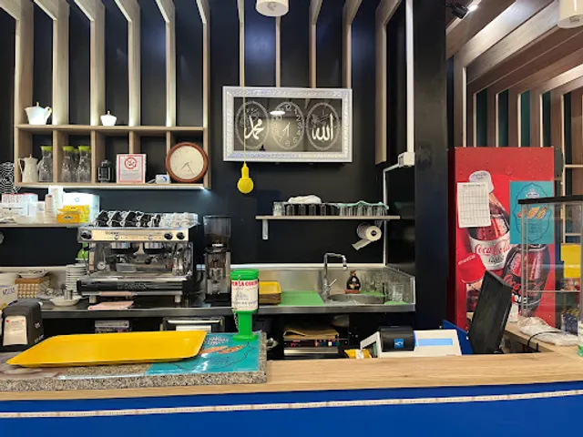 Al Madina Bar & Restaurant Halal Foods