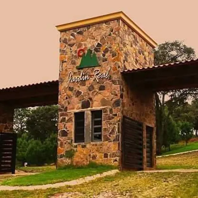 Cabaña jardin real 1