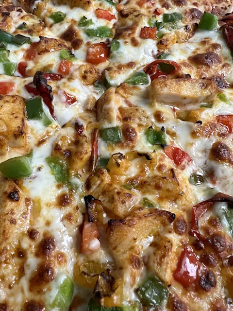 Red Swan Pizza - Edmonton Millwoods