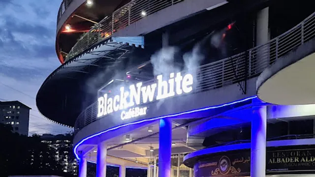 BlackNwhitecafe (Shisha Lounge)