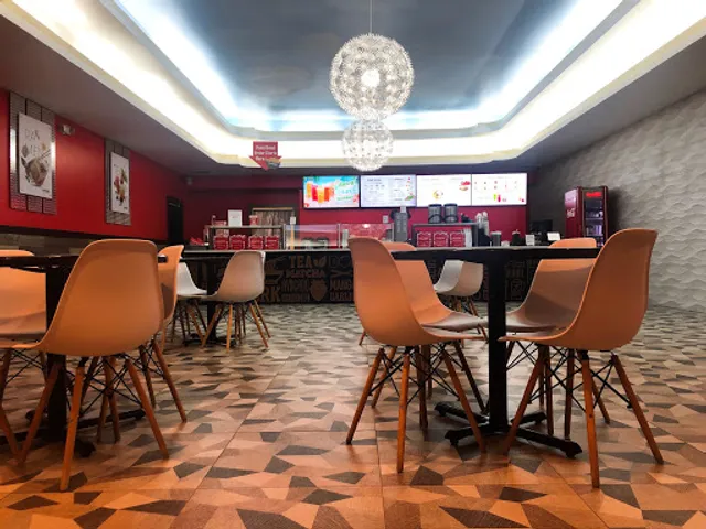 DOMOISHI ramen-poke-tea-wings