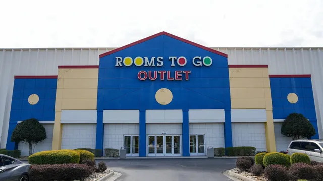 Rooms To Go Outlet