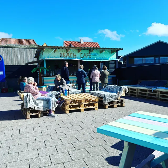 Mikki’s Beach Café