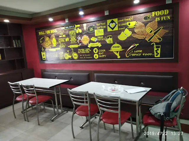 KJ Pizzeria Pulwama.Formerly known KATHI JUNCTION PULWAMA.