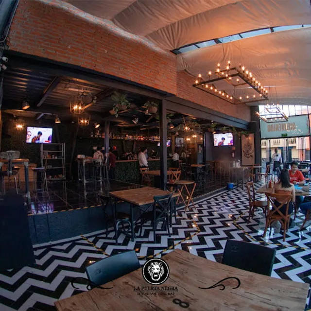 La Puerta Negra Restaurante