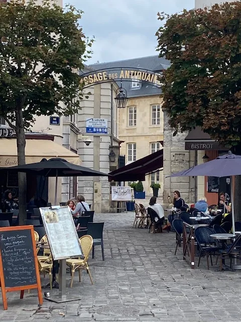 Galerie Madeleine, bijoux anciens & créations