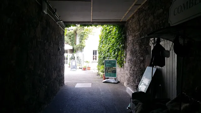 Comber Courtyard Apartment