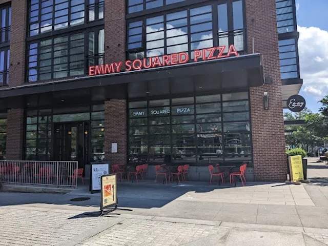 Emmy Squared Pizza: Navy Yard