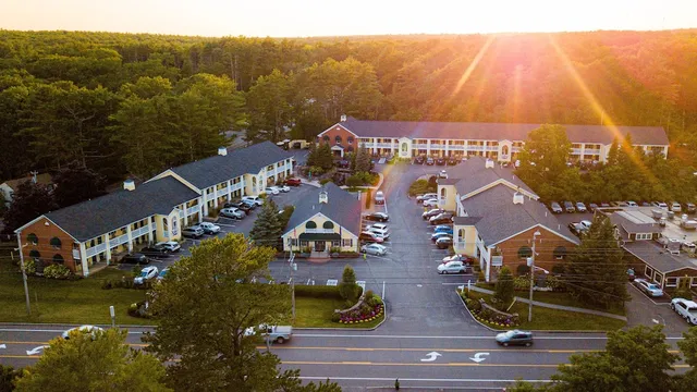 InnSeason Resorts The Falls at Ogunquit