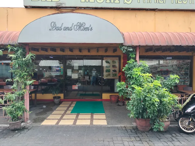 Dad & Mom's Family Restaurant Inc.