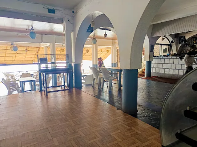 JANET & JOHN'S RESTAURANT