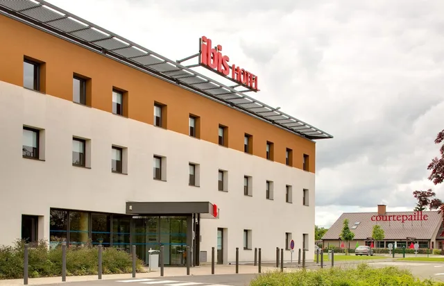 ibis Montceau-les-Mines