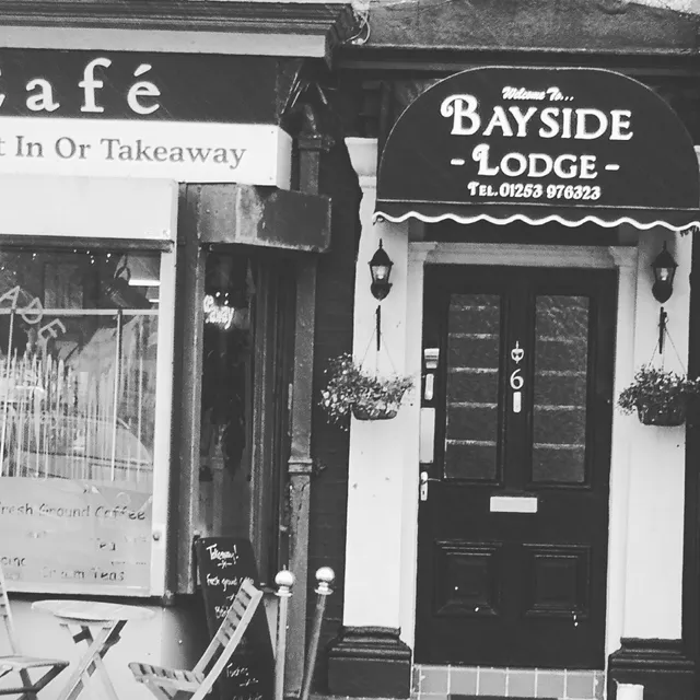 Bayside Lodge / Elkins Lodge