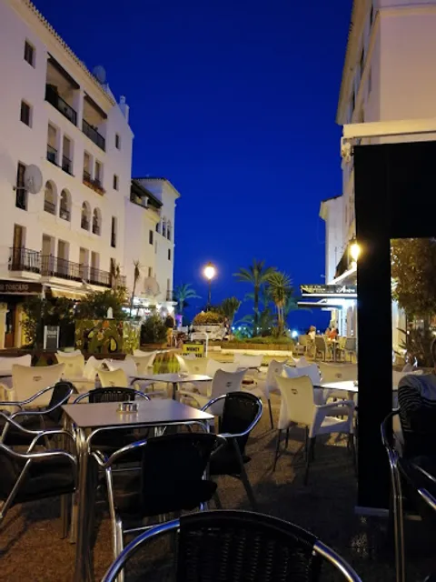 Kinsale Bar / Bistro