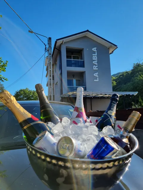 Pensiunea La Rabla(AcceptamVouchereVacanta).