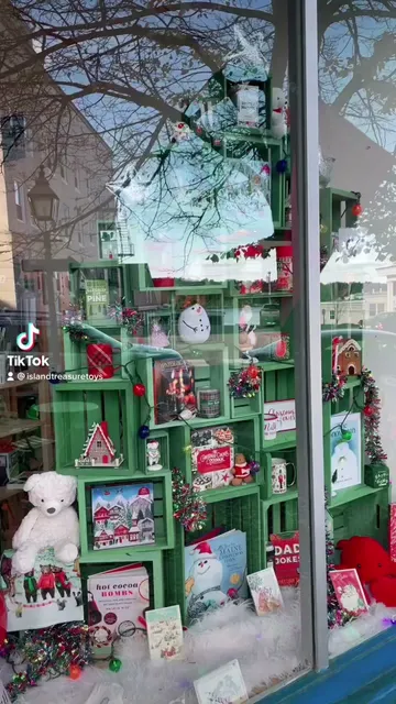 Island Treasure Toys Bath