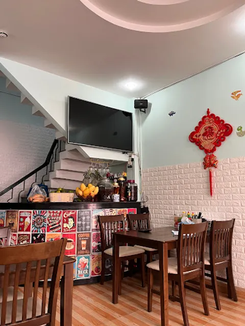 Nhà Hàng Bông Crazy