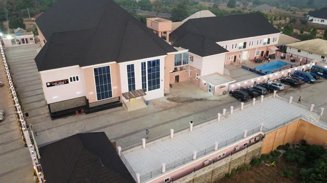 UYI GRAND HOTEL AUCHI