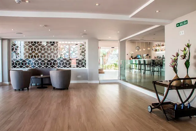 LA SOLANA BAR & RESTAURANT.