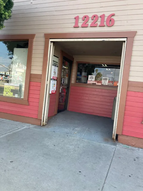 Dicks True Value Hardware