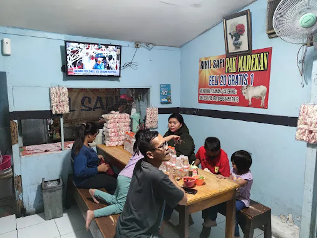 Kikil Sapi Pak Madekan