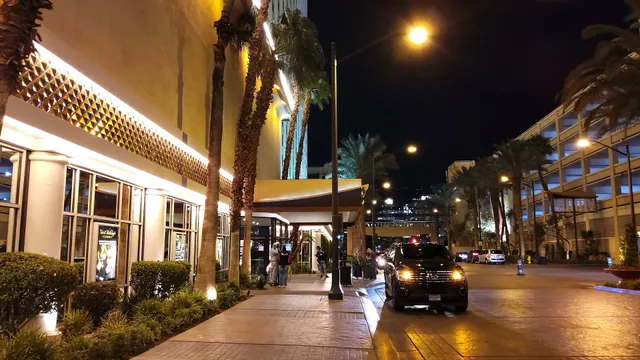 Golden Nugget Las Vegas - Valet Parking