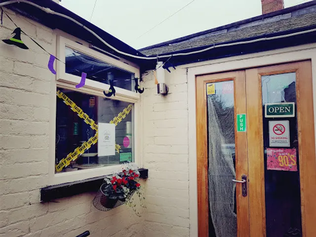 Lotties Coffee & Wine Bar