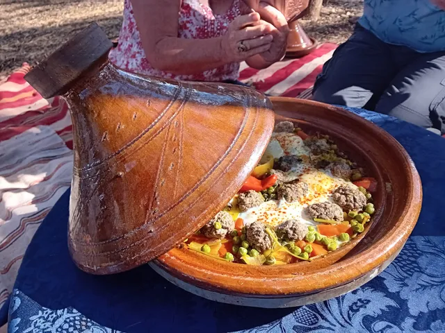 Restaurant Oasis Massa Nomadic Paradise