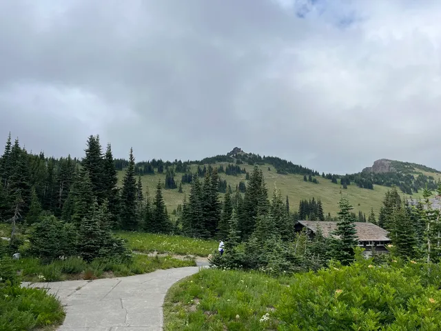 Sunrise Rim Trail Trailhead