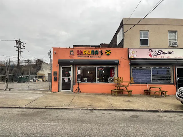 Shauna’s Restaurant & Banquet Hall